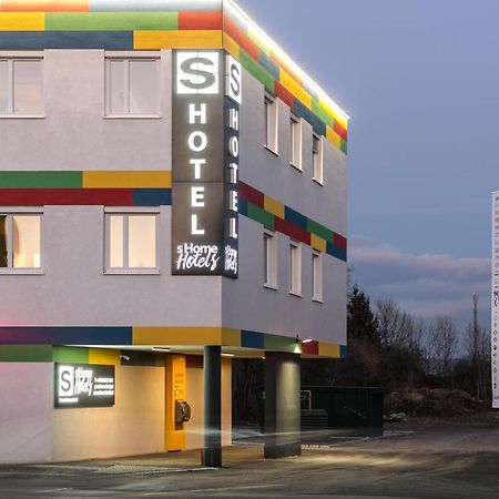 sHome Hotel Graz Esterno foto