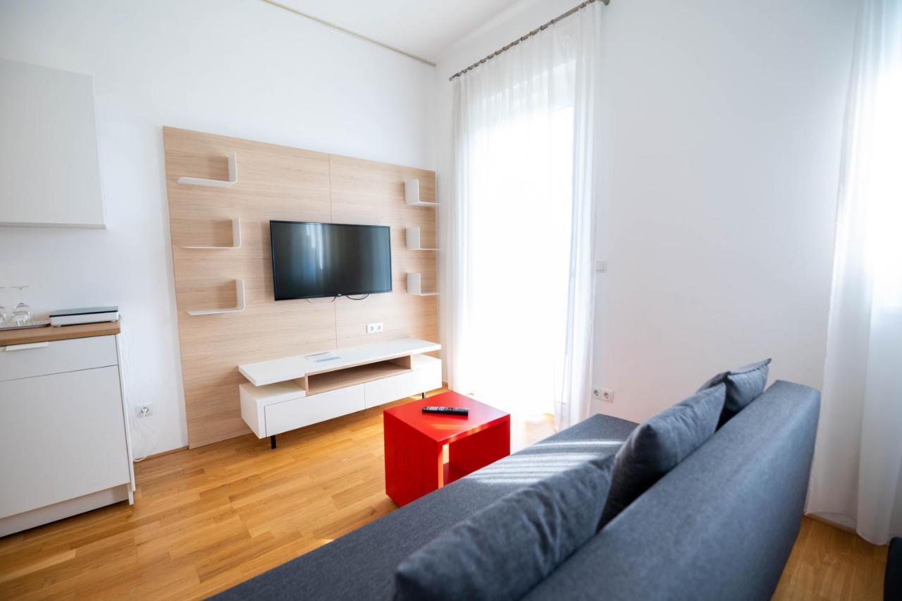 sHome Hotel Graz Esterno foto