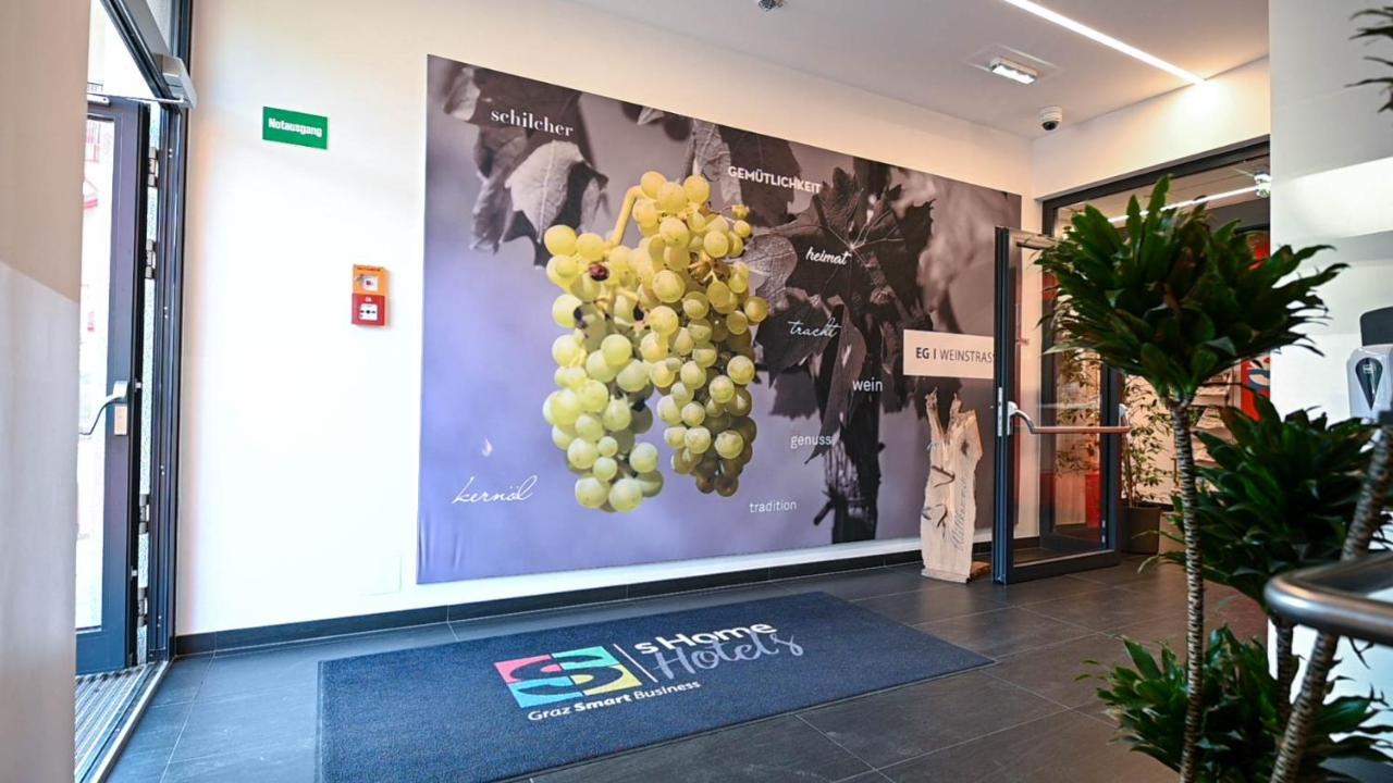 sHome Hotel Graz Esterno foto