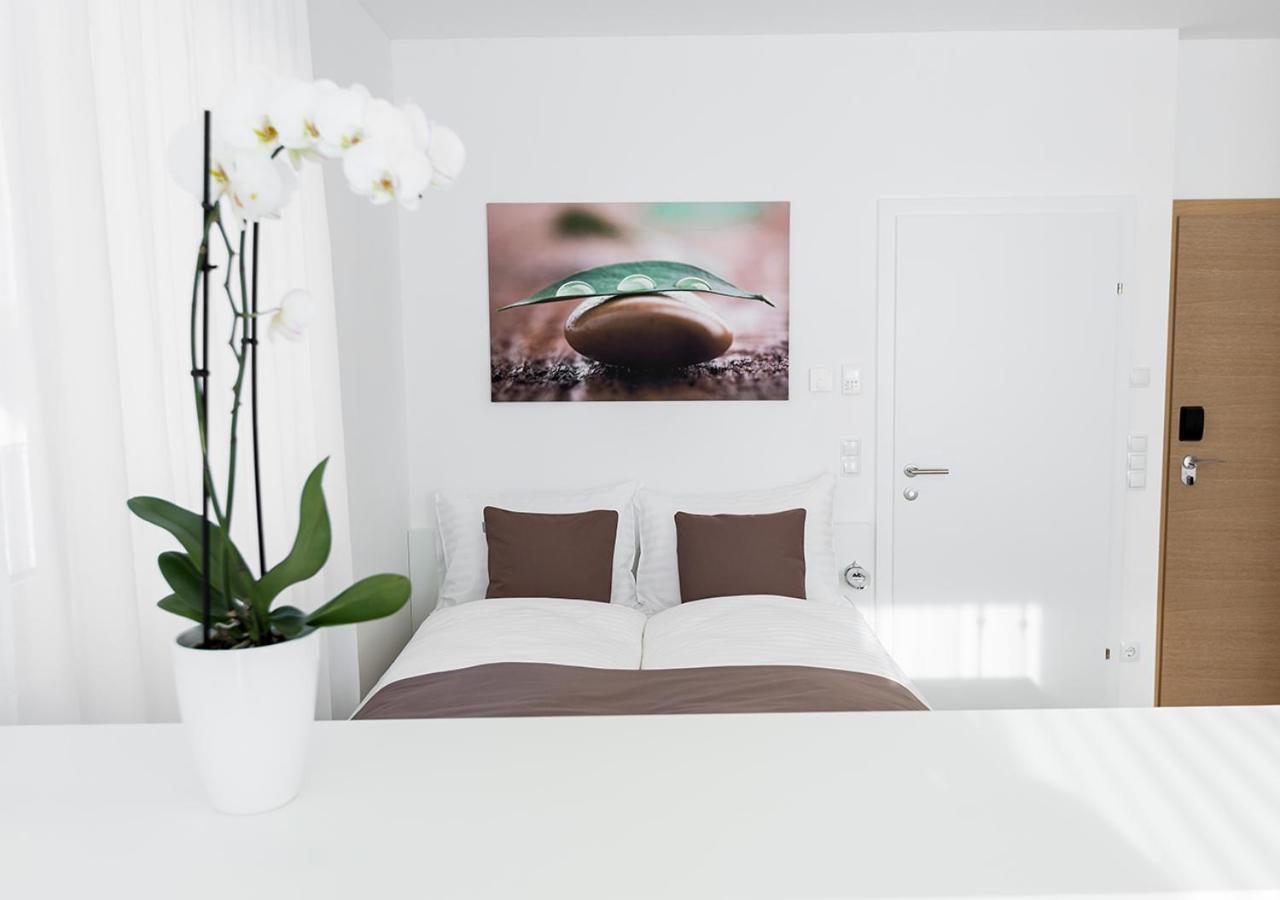 sHome Hotel Graz Esterno foto