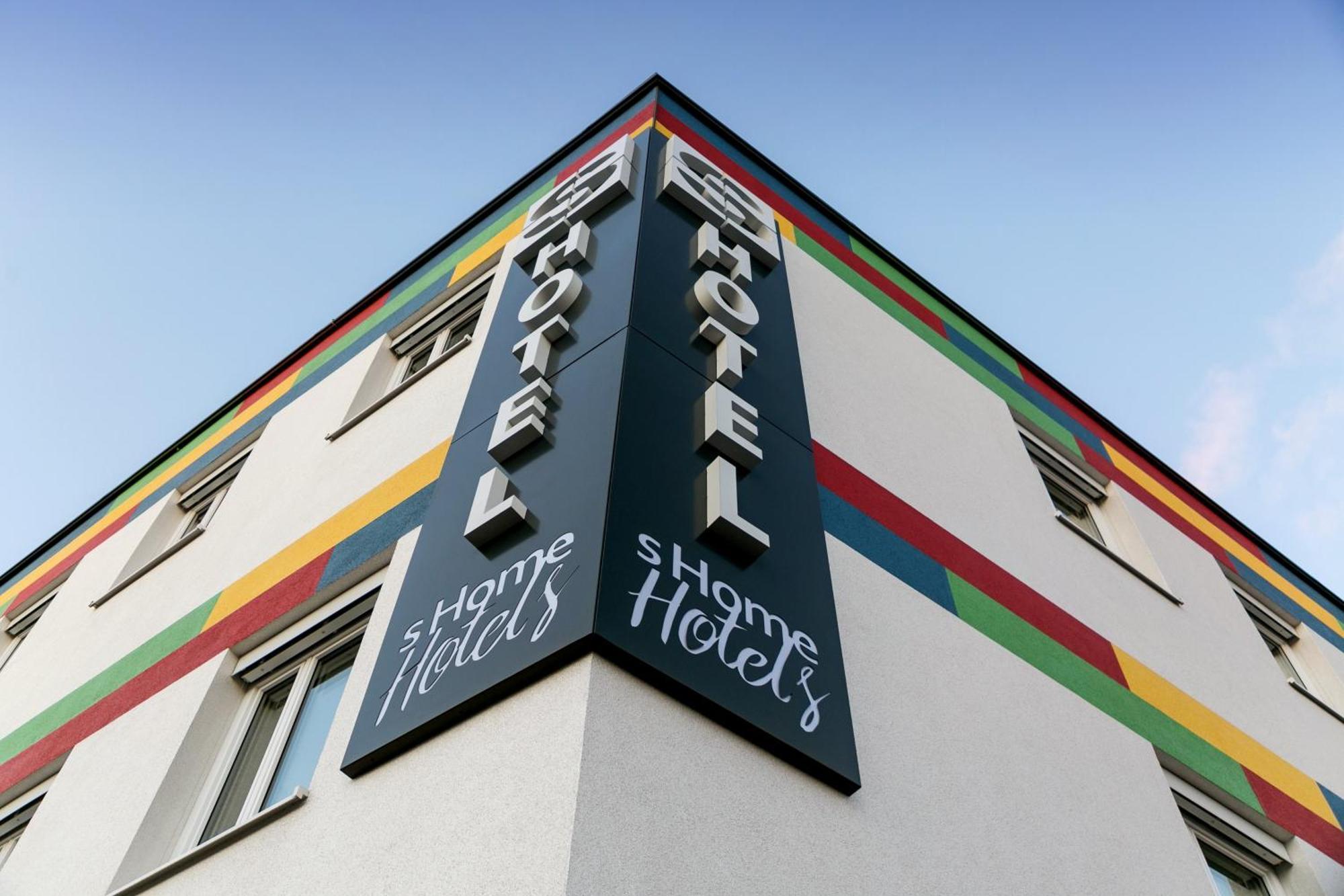 sHome Hotel Graz Esterno foto