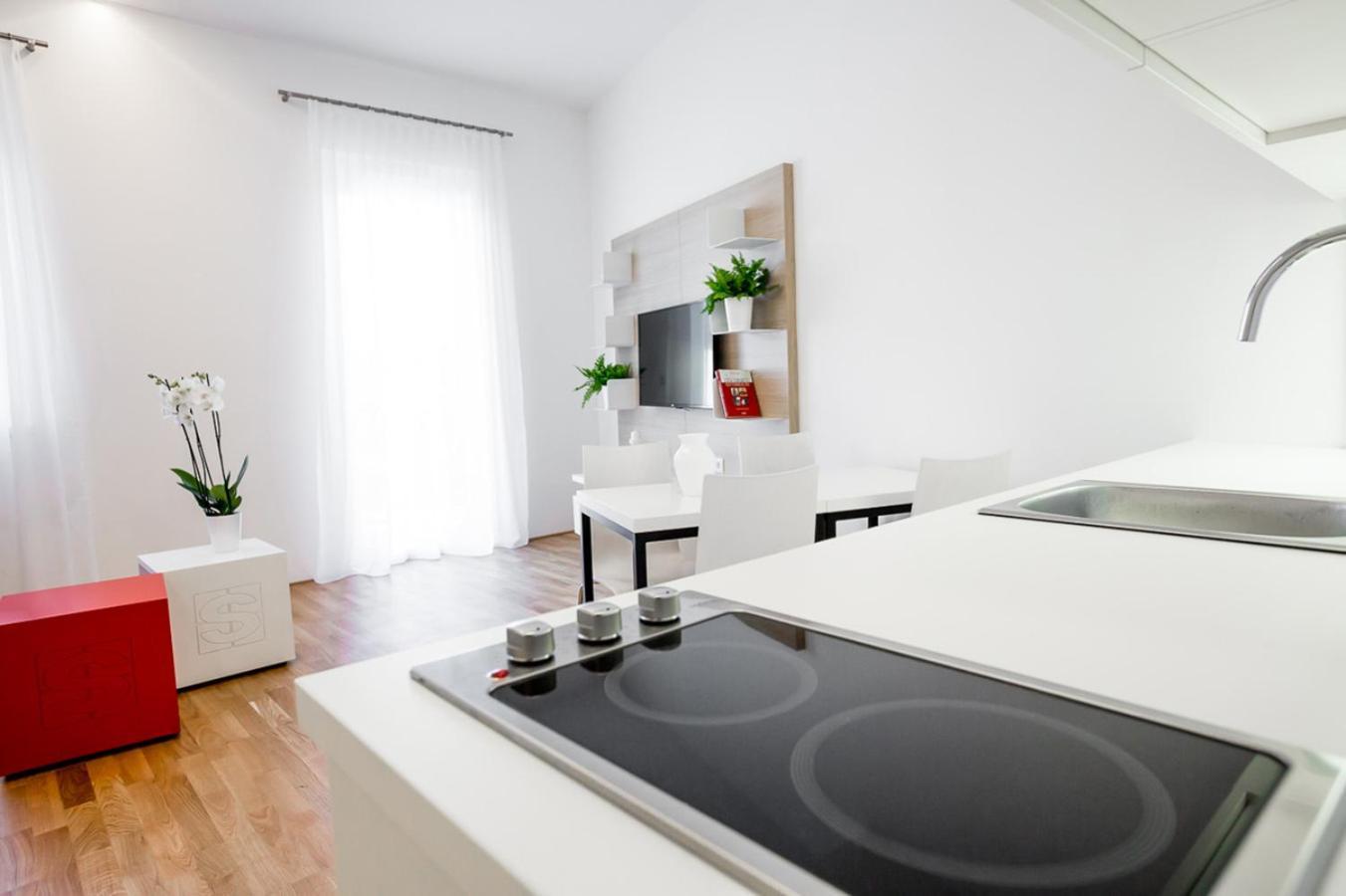 sHome Hotel Graz Esterno foto